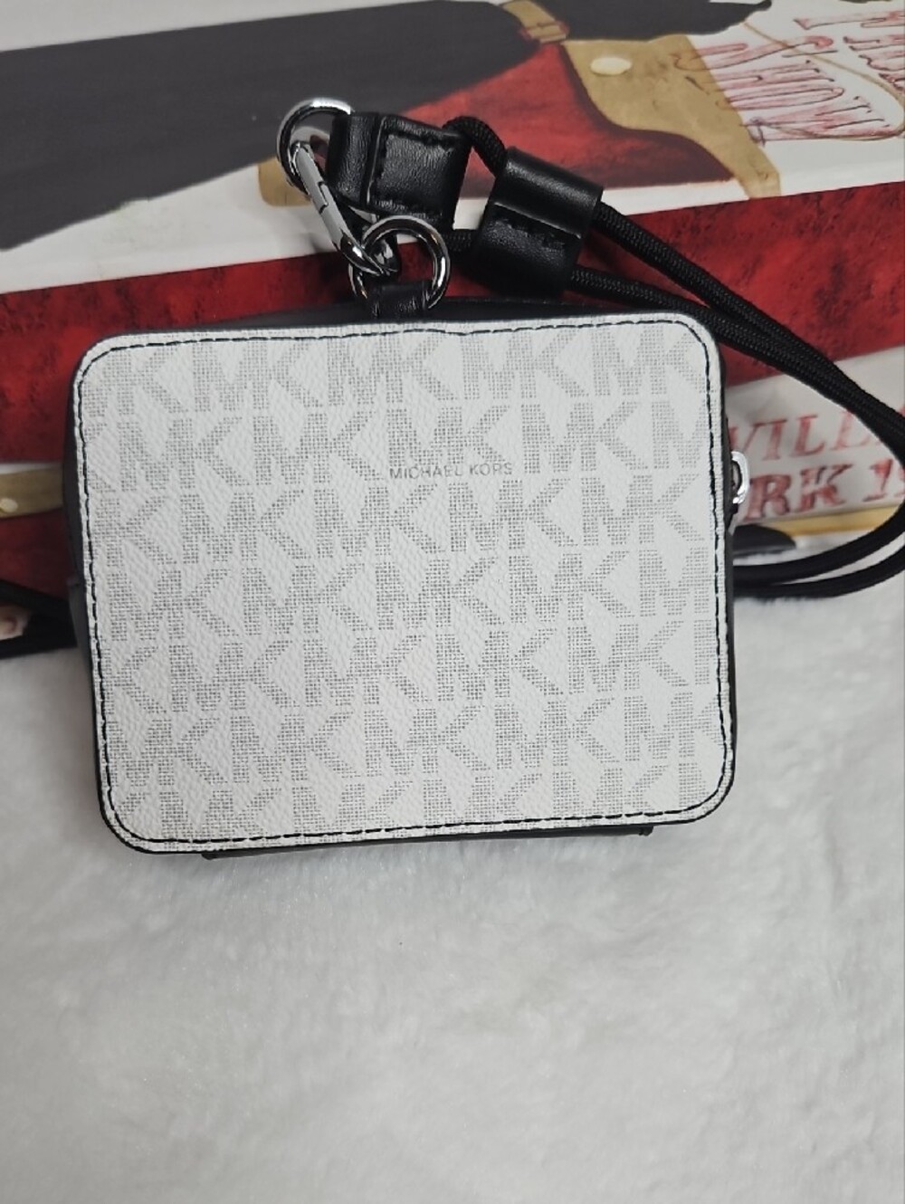 Michael Kors Micro Camera Bag With Landyard -Bright White - Picture 2 of 8